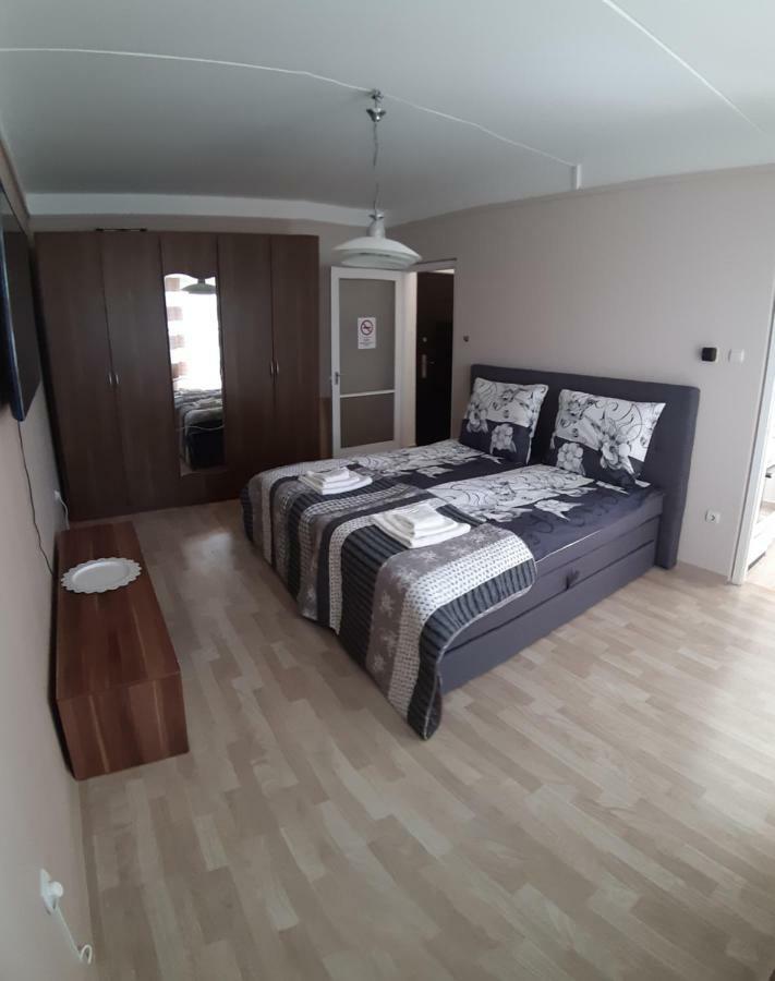 Katica Apartman ميسكولك المظهر الخارجي الصورة