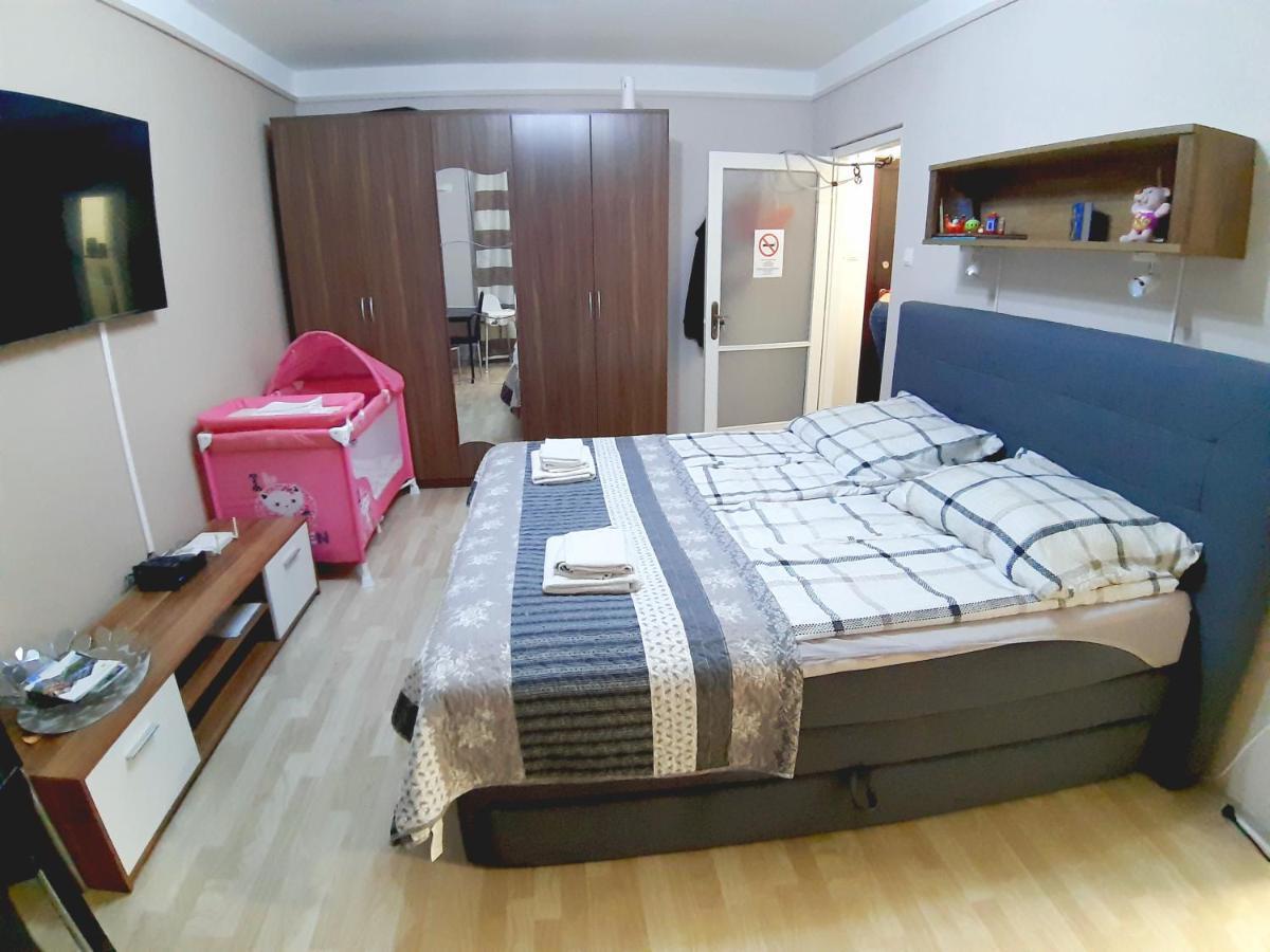 Katica Apartman ميسكولك المظهر الخارجي الصورة